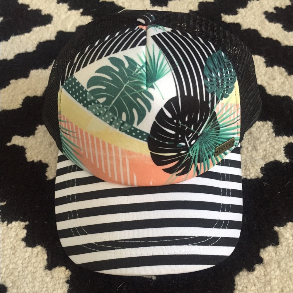 Roxy Trucker Hat
